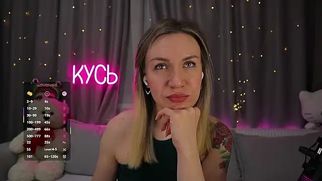 LadyMargo  online show from 31, 1, 2026