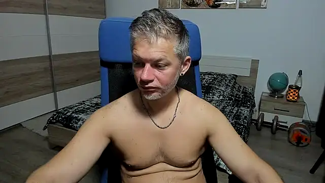 Snapshot of RobbyShawz chatting on 10, 7, 2026 RobbyShawz online show from 10, 7, 2026