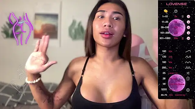 Alaia Pope online show from 1, 3, 2025