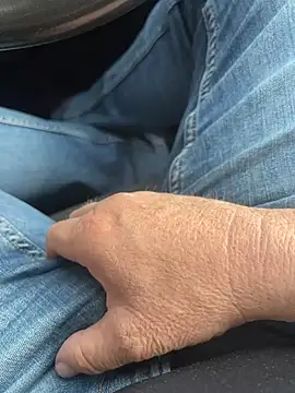 Snapshot of Cezar993 chatting on 16, 2, 2025 Cezar993 online show from 16, 2, 2025