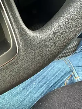 Snapshot of Cezar993 chatting on 2, 2, 2025 Cezar993 online show from 2, 2, 2025