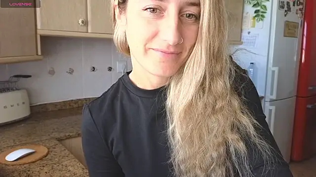 Snapshot of Lunamix chatting on 14, 2, 2026 Lunamix online show from 14, 2, 2026