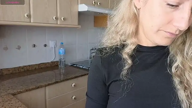 Snapshot of Lunamix chatting on 21, 2, 2026 Lunamix online show from 21, 2, 2026