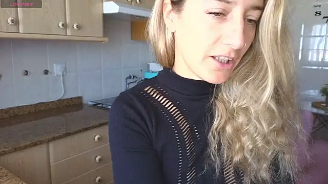 Snapshot of Lunamix chatting on 13, 2, 2026 Lunamix online show from 13, 2, 2026