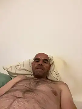 slim1976006 online show from 1, 6, 2026