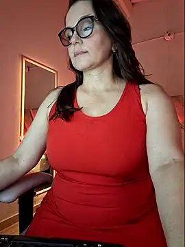 MariaPau 83 online show from 9, 1, 2026