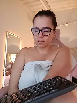 MariaPau 83 online show from 6, 7, 2026