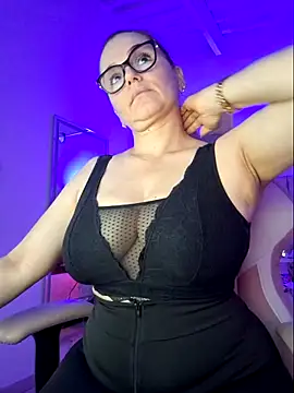 MariaPau 83 online show from 8, 3, 2026