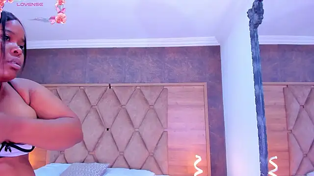 Rianamanson online show from 3, 11, 2025