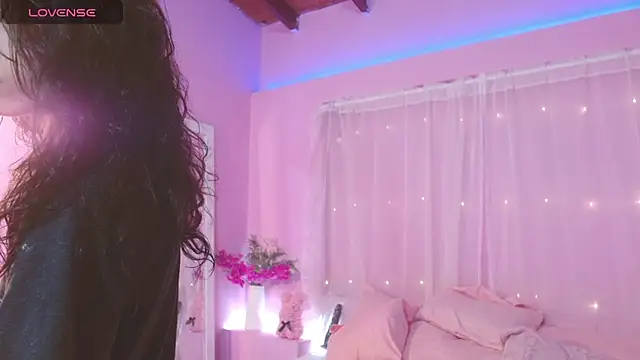 Sweetcristin online show from 10, 7, 2026