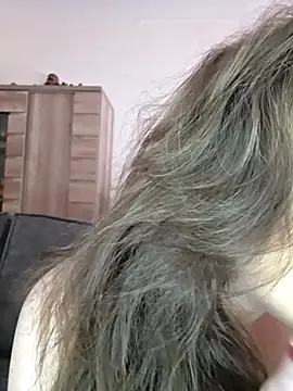 cristalines online show from 9, 2, 2026