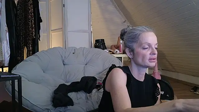 Sabdeluxe online show from 13, 1, 2026