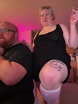 Snapshot of PiggyRose chatting on 7, 2, 2026 PiggyRose online show from 7, 2, 2026