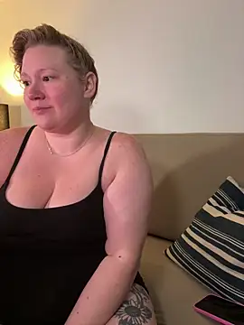 PiggyRose online show from 15, 5, 2026