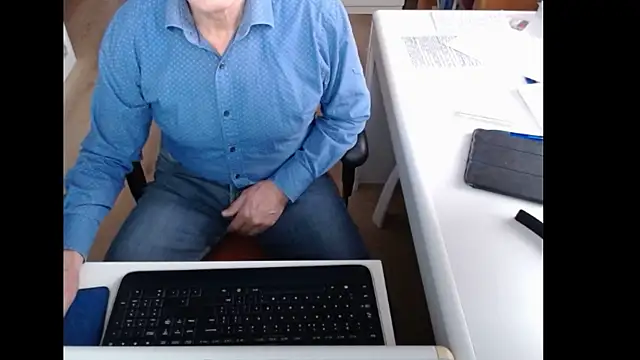 dutchpornking online show from 28, 10, 2025