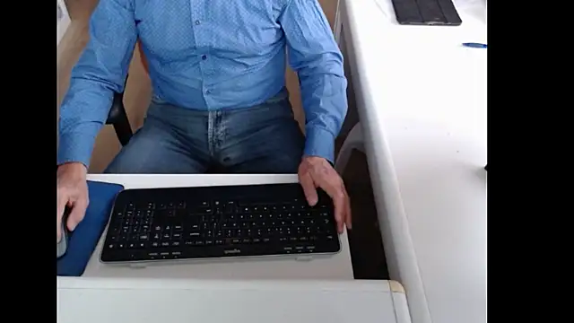 dutchpornking online show from 7, 10, 2025