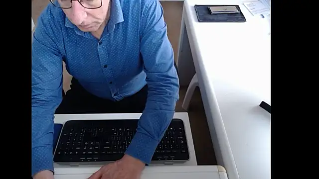 dutchpornking online show from 6, 4, 2026