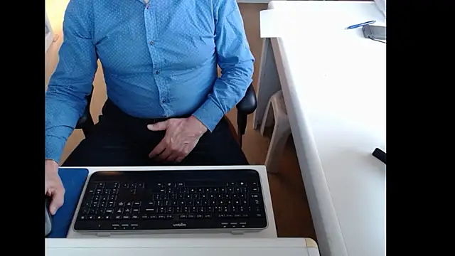 dutchpornking online show from 4, 3, 2026