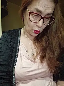 Chriss Tinaa online show from 5, 4, 2026