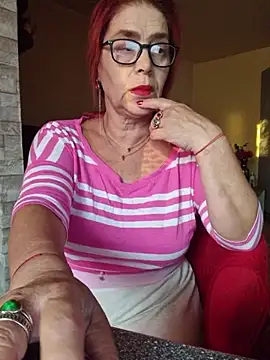 Snapshot of Chriss_Tinaa chatting on 15, 7, 2026 Chriss Tinaa online show from 15, 7, 2026