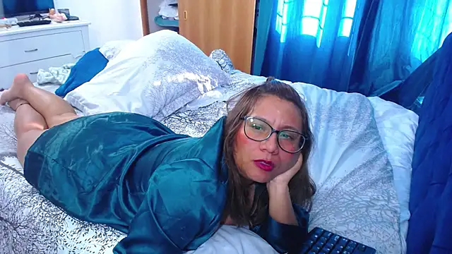 Snapshot of mondirty70 chatting on 18, 12, 2025 mondirty70 online show from 18, 12, 2025