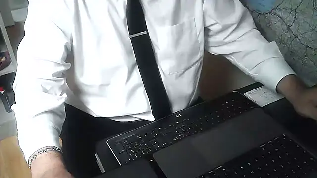 DUDURAxh online show from 24, 2, 2025