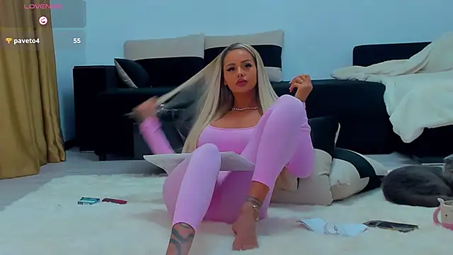 MelanieLexxx online show from 1, 1, 2025