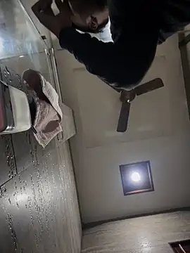 Snapshot of luciferdxm5 chatting on 5, 12, 2025 luciferdxm5 online show from 5, 12, 2025