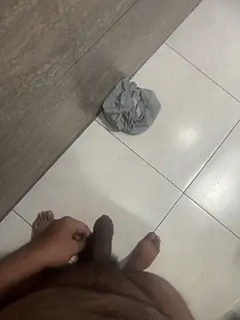 Snapshot of luciferdxm5 chatting on 1, 11, 2025 luciferdxm5 online show from 1, 11, 2025