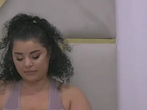 Snapshot of BustyMadison chatting on 25, 9, 2025 BustyMadison online show from 25, 9, 2025