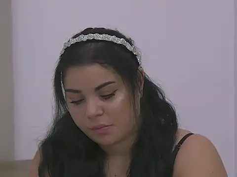 Snapshot of BustyMadison chatting on 11, 10, 2025 BustyMadison online show from 11, 10, 2025