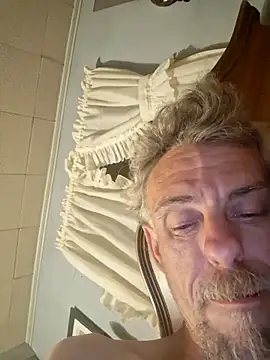 Snapshot of 19JaSon83 chatting on 2, 7, 2026 19JaSon83 online show from 2, 7, 2026
