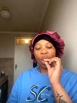 cherrybabe76 online show from 4, 10, 2025