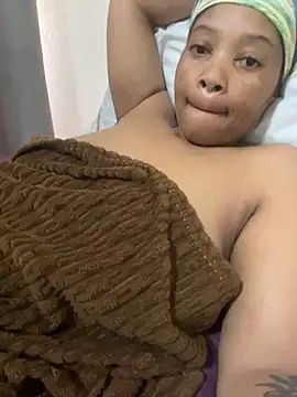 cherrybabe76 online show from 2, 12, 2025