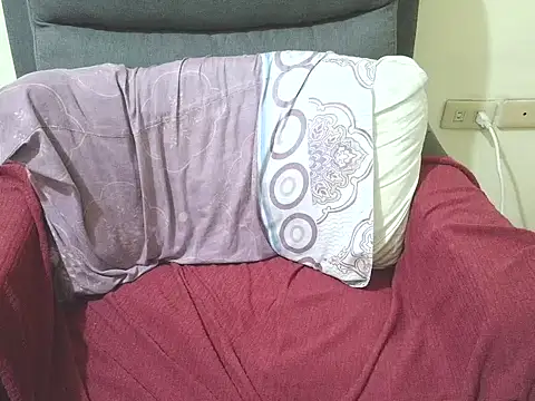 Snapshot of FantasticBaby_18 chatting on 2, 3, 2026 FantasticBaby 18 online show from 2, 3, 2026