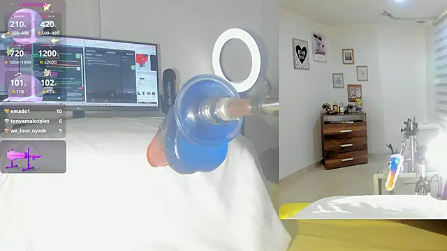 sofi velez online show from 4, 11, 2025