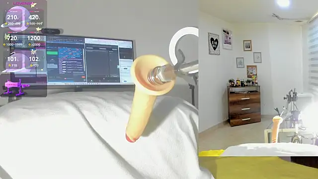 sofi velez online show from 2, 11, 2025