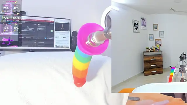 sofi velez online show from 3, 10, 2025