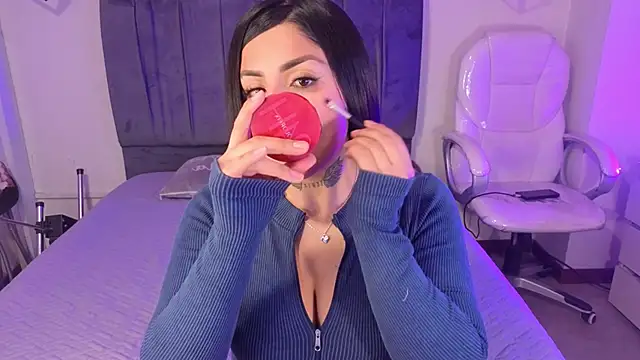 Catalinaa martinez online show from 28, 11, 2025