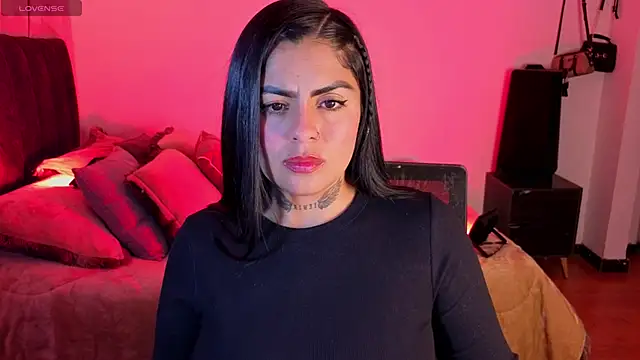 Catalinaa martinez online show from 6, 2, 2026