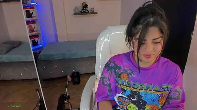 Catalinaa martinez online show from 21, 3, 2025