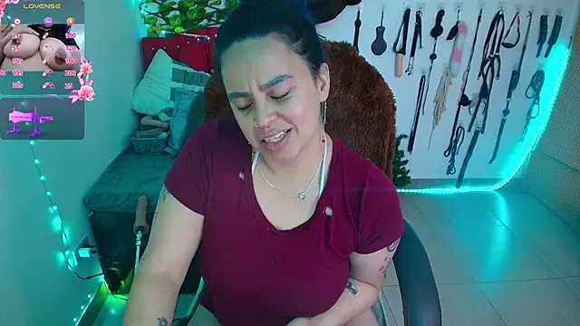 Snapshot of elektra_32 chatting on 5, 2, 2026 elektra 32 online show from 5, 2, 2026