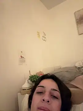 Prettylilgirll online show from 24, 6, 2026