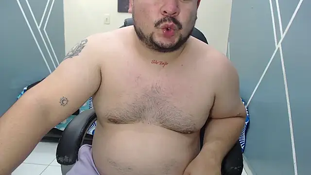 Snapshot of oso_dirty_ chatting on 22, 3, 2025 oso dirty online show from 22, 3, 2025