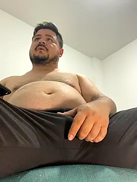 Snapshot of oso_dirty_ chatting on 20, 11, 2025 oso dirty online show from 20, 11, 2025