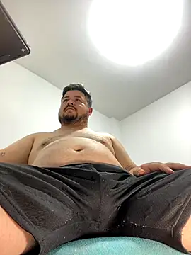 Snapshot of oso_dirty_ chatting on 18, 11, 2025 oso dirty online show from 18, 11, 2025