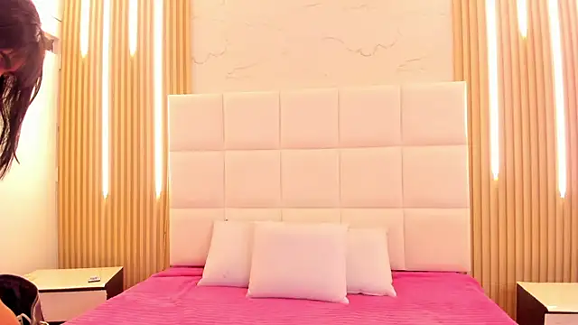 sofia castrillon online show from 14, 10, 2025