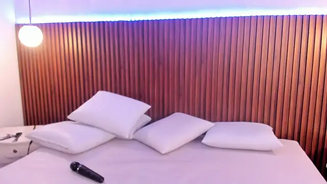 sofia castrillon online show from 22, 9, 2025