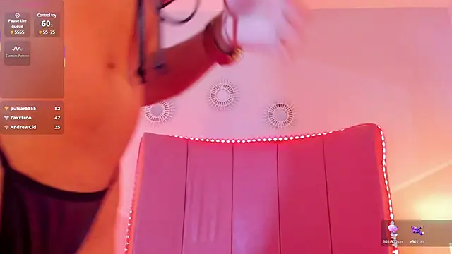 sofia castrillon online show from 28, 2, 2025