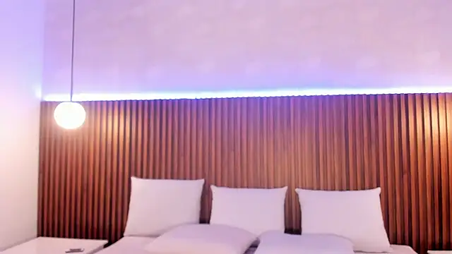 sofia castrillon online show from 19, 9, 2025